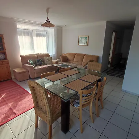 Apartament Vormsi Ohvitseride Maja Korter Nr 3