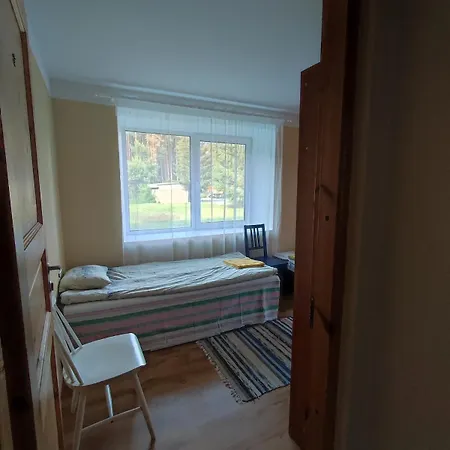 Vormsi Ohvitseride Maja Korter Nr 3 *