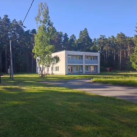 Vormsi Ohvitseride Maja Korter Nr 3 Hullo